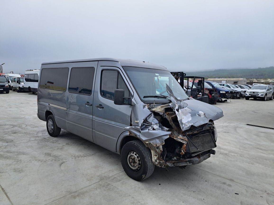 Мерцедес Спринтер Mercedes Sprinter 2.7 CDI НА ЧАСТИ