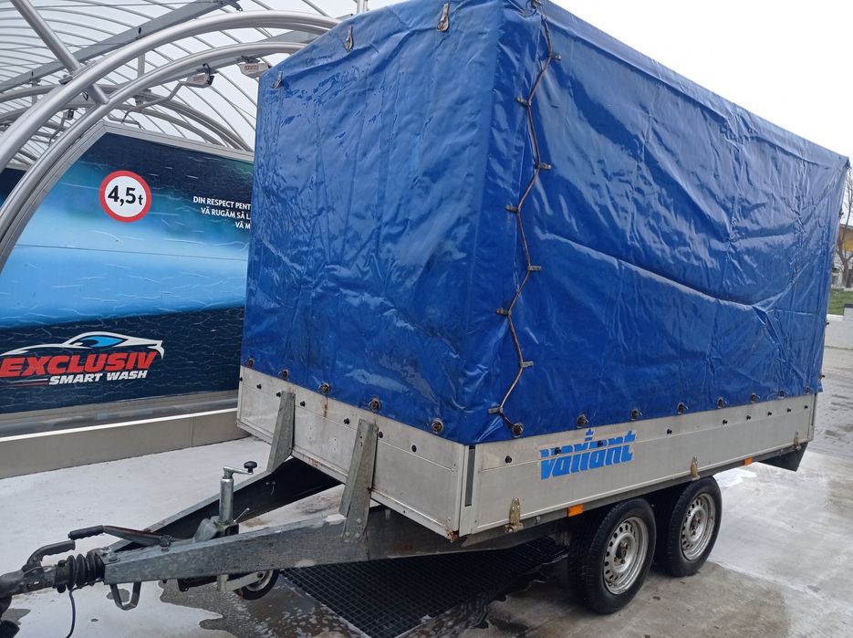 Remorcă REMA înmatriculată