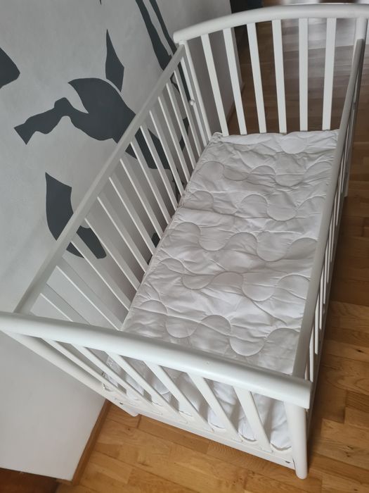 Patut bebe alb  cu sertar+ Saltea
