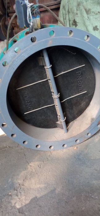 Пролается клапан обратный Ду800