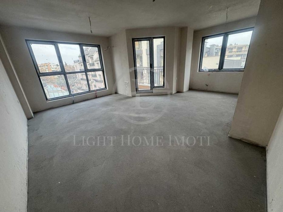 Реф. 1577 Тристаен / АКТ 16 / Кършияка / ТОН БОНБОН