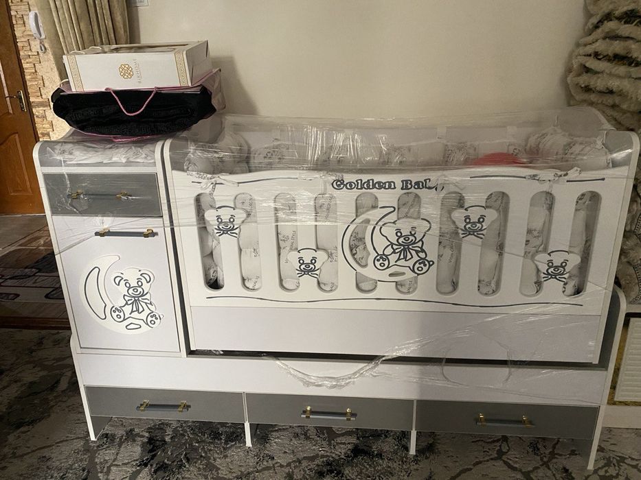 Detskiy krovat, shkaf sotiladi