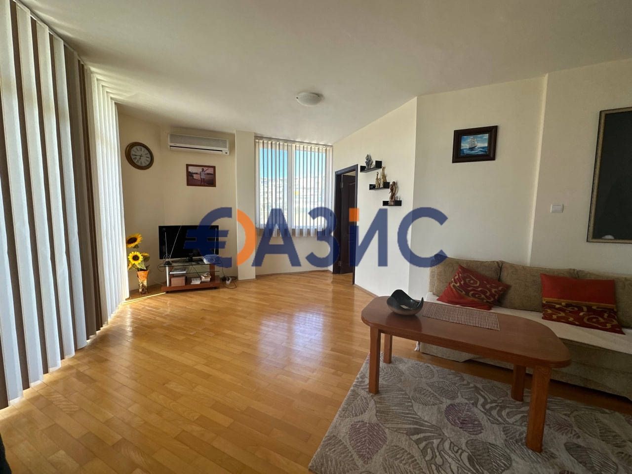 Продава се Двустаен апартамент в Свети Влас - 72 кв.м за 1528 €/кв.м - Снимка #1