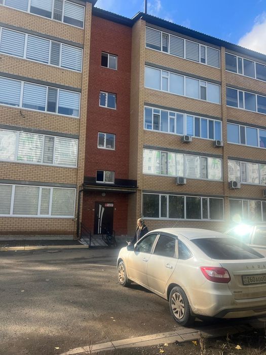 Продам 1 ком новую кв 55 м2 на строителе