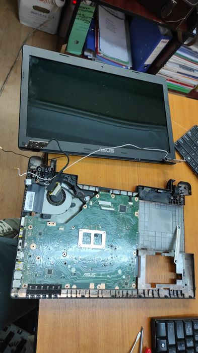 Vănd piese laptop asus x55a