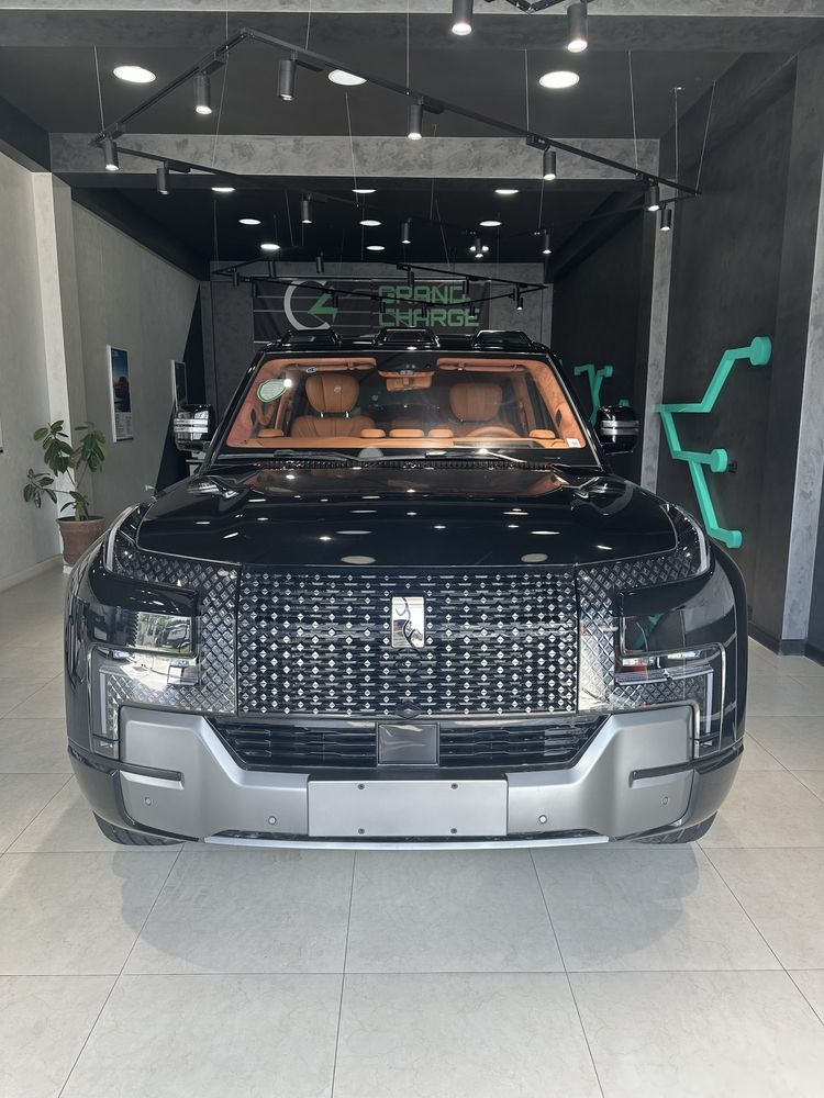 BYD Yang Wang U8 notariusga tayyor to’lov siz hohlagan usulda.