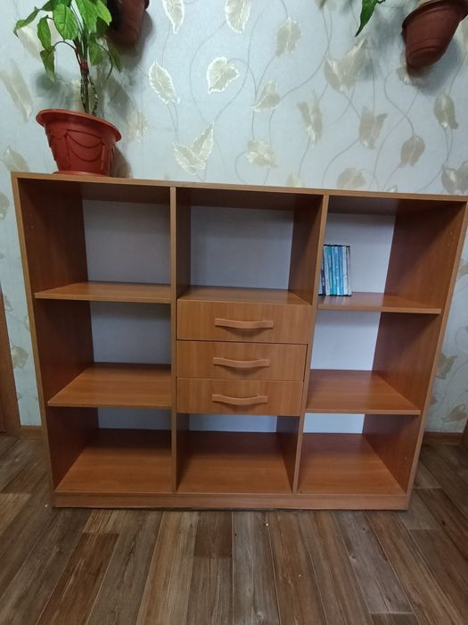 Стелаж для книг и  документов