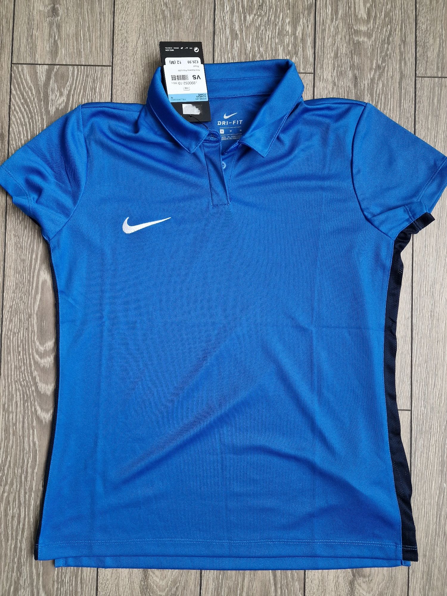 Vând tricouri Nike-Dri-Fit Noi