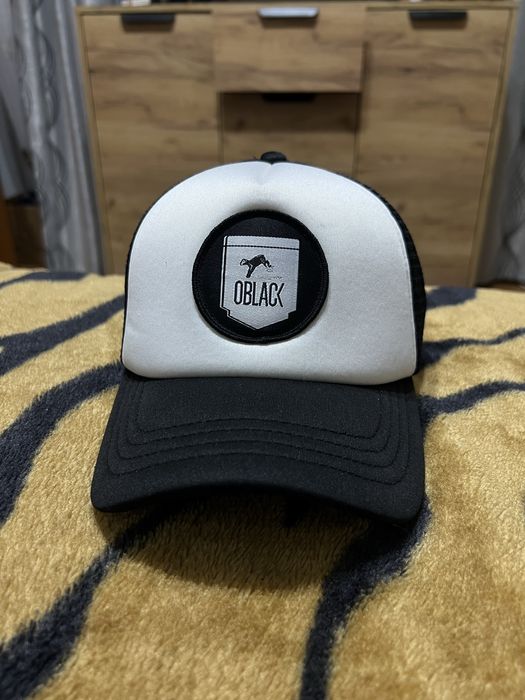 Sapca oblack alba cu negru