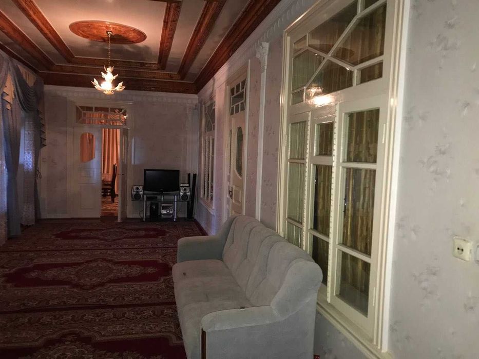 Shahrisabzda 2 qavatli uy joy-mehmonxona sotiladi – kvartira narxiga!