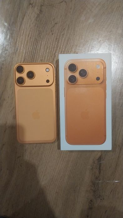 Iphone Xr в корпусе 17 Pro