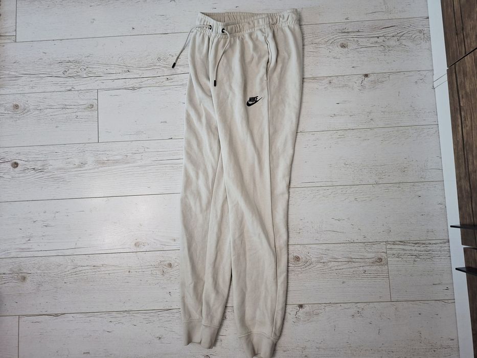 Nike-Ориг. Дамско долнище Ново!!!