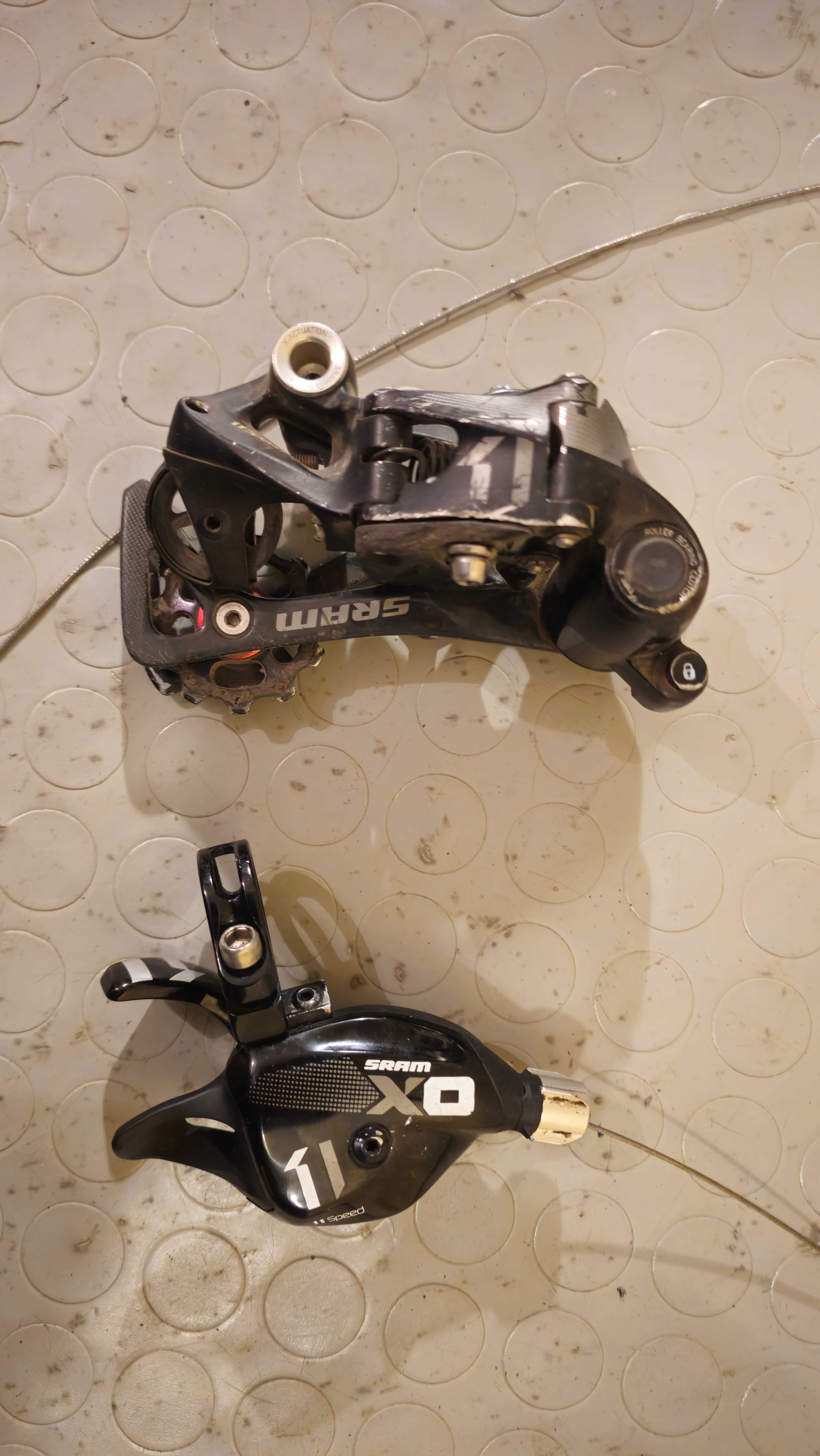 Hope Pro 4, Fox 36, Fox Float X, Race Face, Shimano XTR
