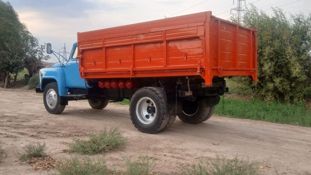 Gaz 53 samansval sotiladi