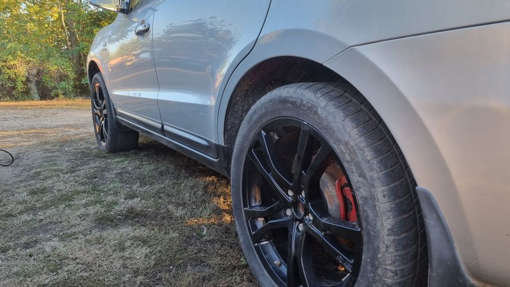 Vând Hyundai Santa Fe 2.2 4x4