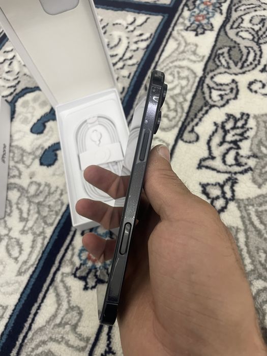iPhone 17 pro max 512 GB ishlashi yaxshi Dubai versiya