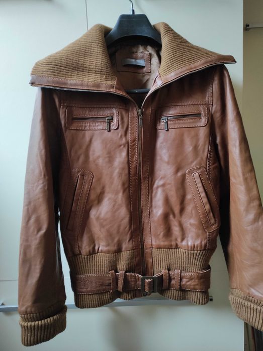 Мъжко кожено кафяво яке с плетена яка, почти ново, размер S, Hong Kong