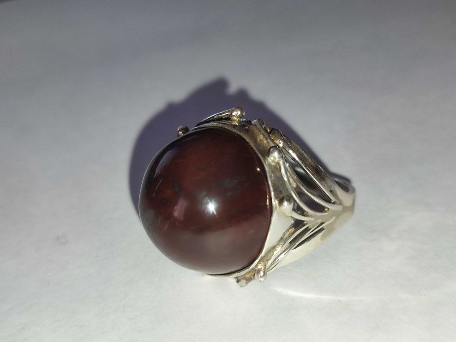 Солидное серебряное кольцо с камнем ЯШМА