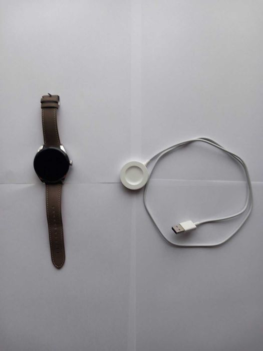 Huawei Watch Buds — Смарт часовник с вградени безжични слушалки