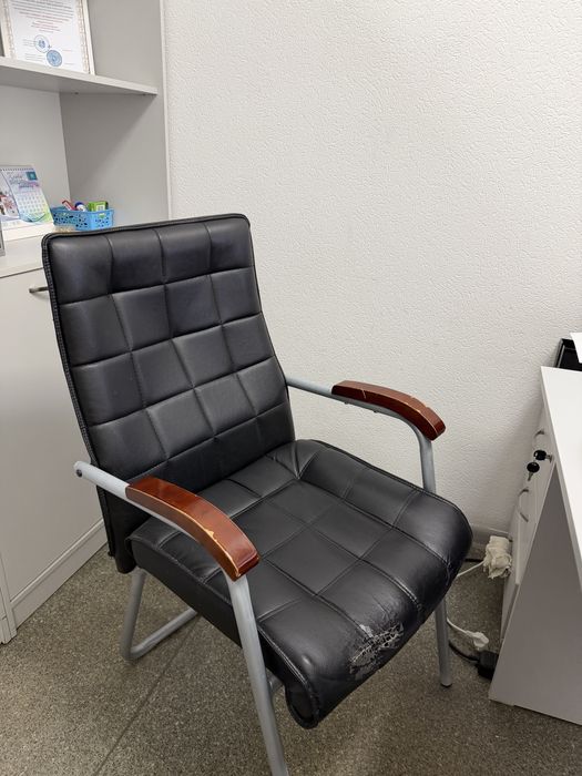 Продам офисное кресло