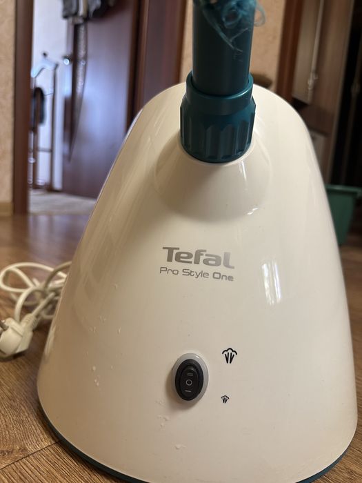 Отпариватель Tefal IT 2460E0 белый