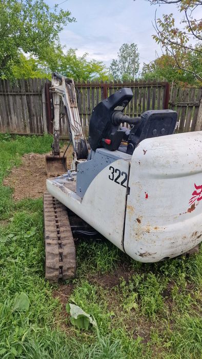 Miniexcavator 1.7 t, sapaturi, fundatii, santuri, canalizari.