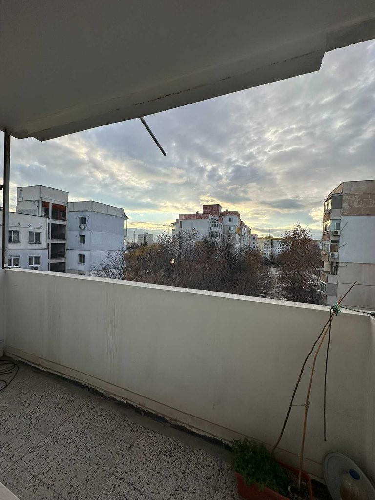 Продава се Тристаен апартамент в Пловдив, Остромила - 68 кв.м за 1603 €/кв.м - Снимка #4