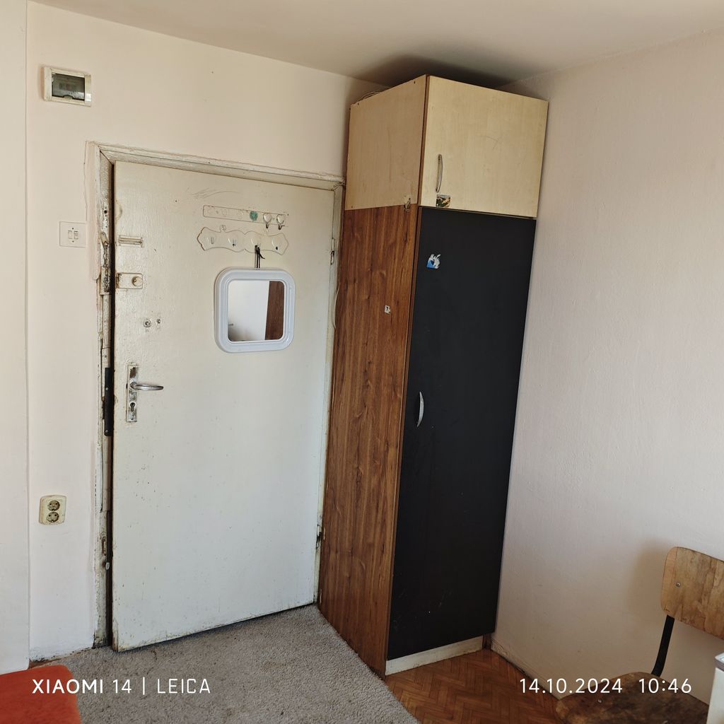 Дава се под наем Ателие в Варна, Център - 10 кв.м за 63.75 € - Снимка #2