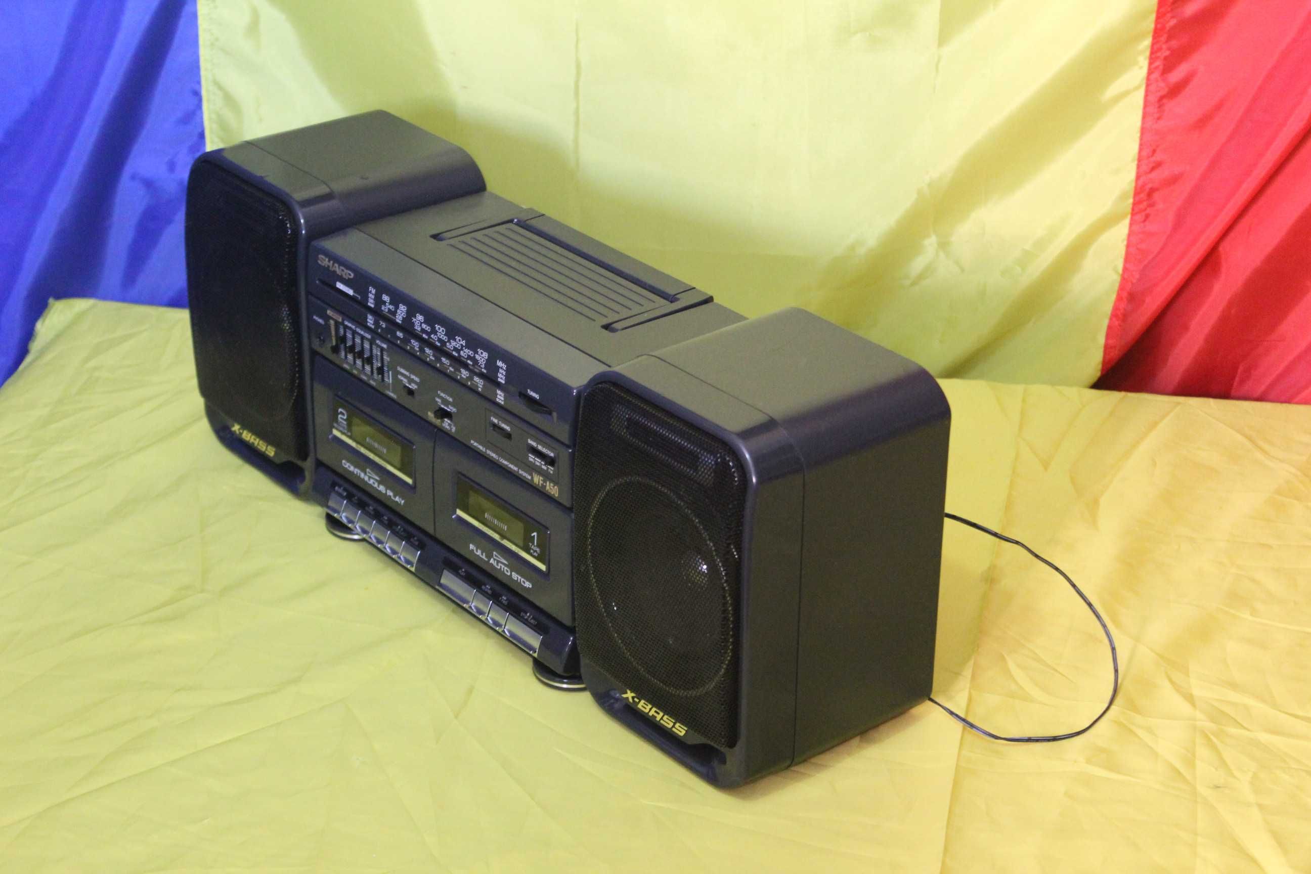 Radio dublu  casetofon  vechi - ( Germania )  SHARP wf - a 50