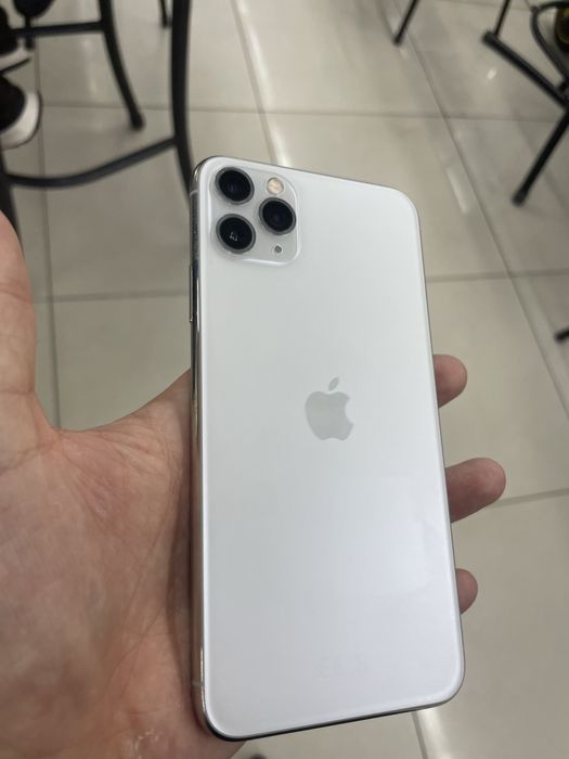 Продаю Iphone 11 pro max