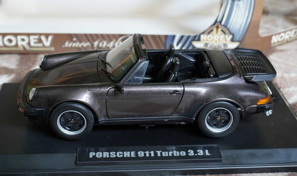 Porsche 911 (930) Turbo 3,3 l Norev 1/18
