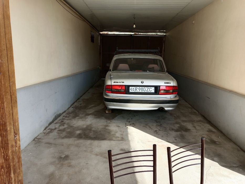 Volga 3110 sotiladi.