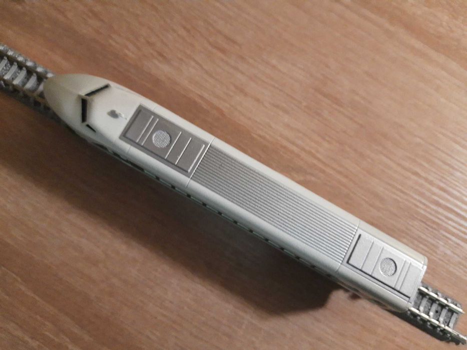 Влак Shinkansen Series 200 J.N.R. N 1:160. Добавка към вашата колекция