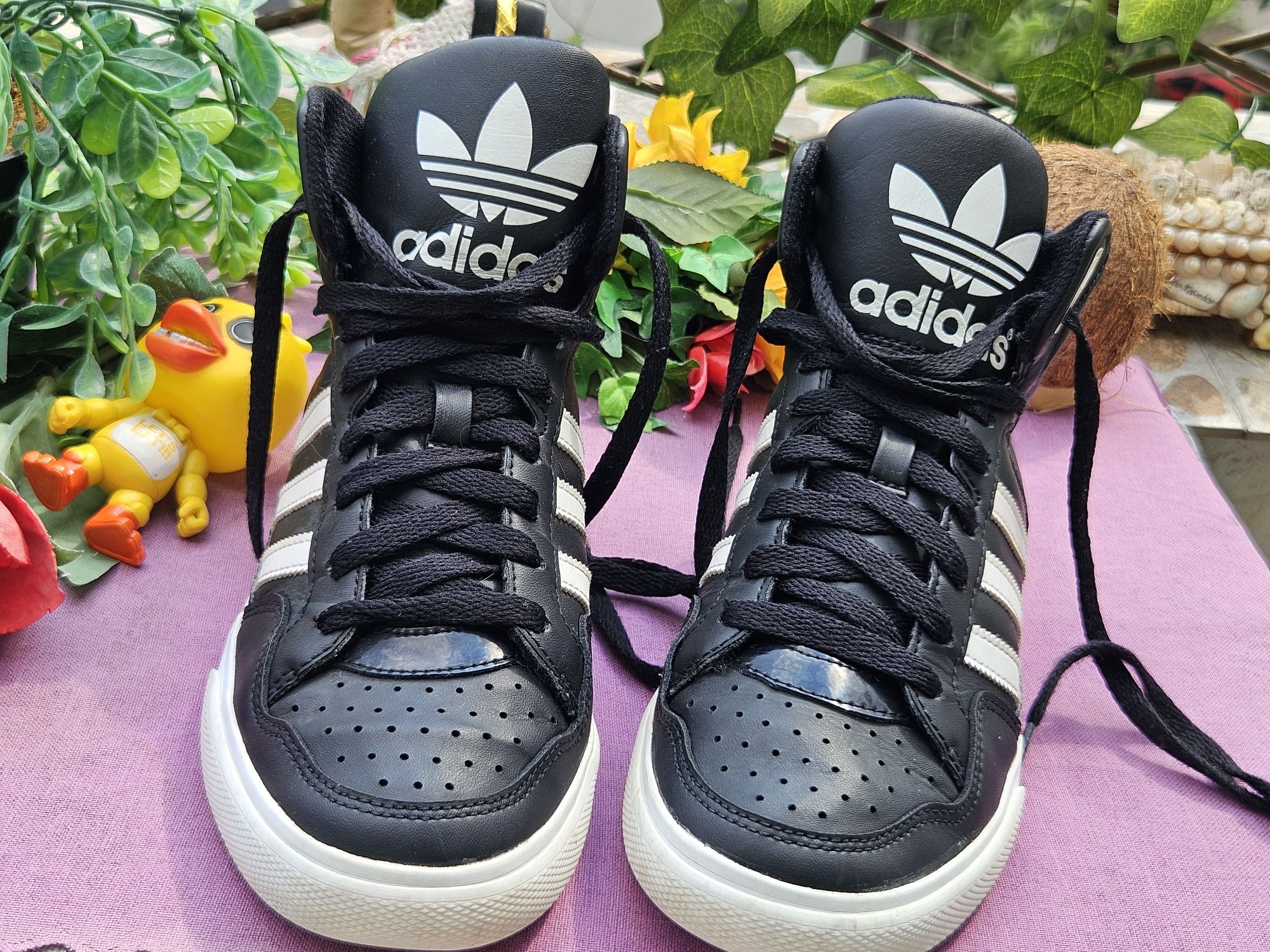 Adidas дамски кожени кецове N37
