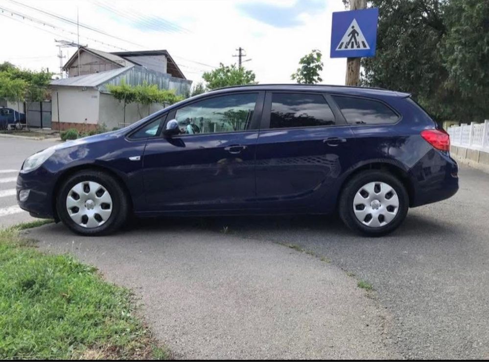 Vand opel astra j sport turnier