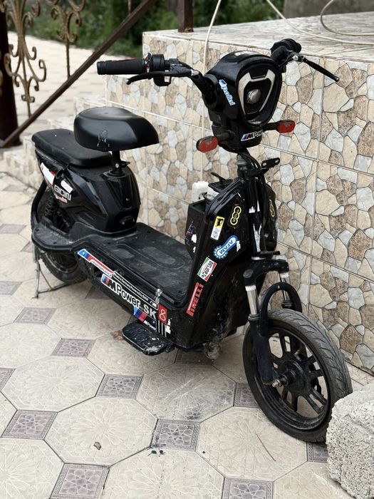 Продается электроскутер SK 8