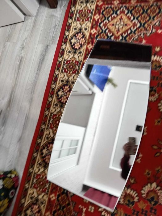 Продам зеркало, размер 85 на 42