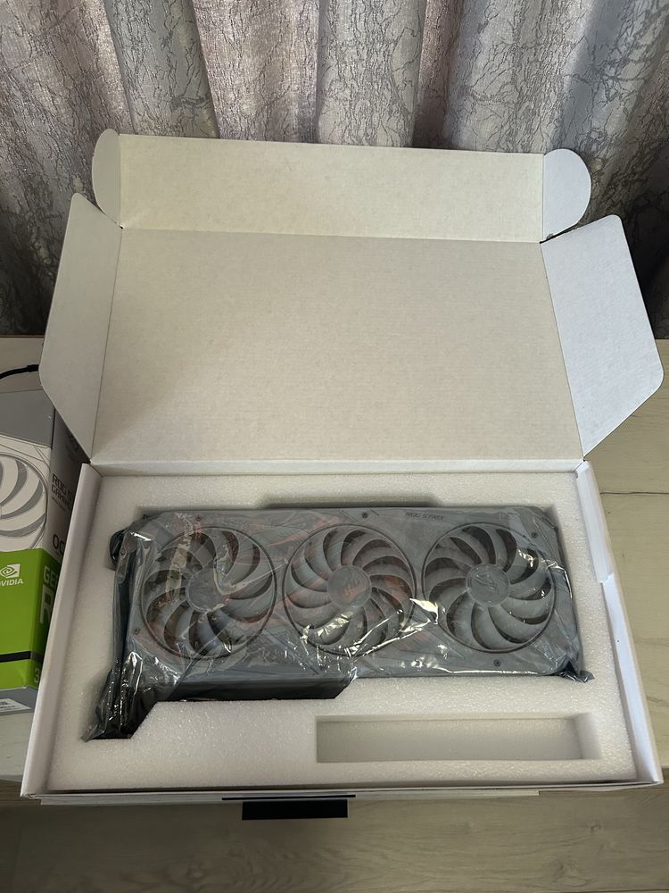 Видеокарта Asus Rog Strix 3070 8gb OC White Edition