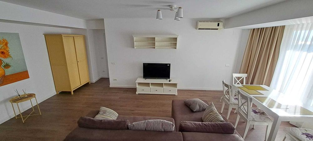 Direct proprietar, apartament living+dormitor, in Mamaia, zona Rex