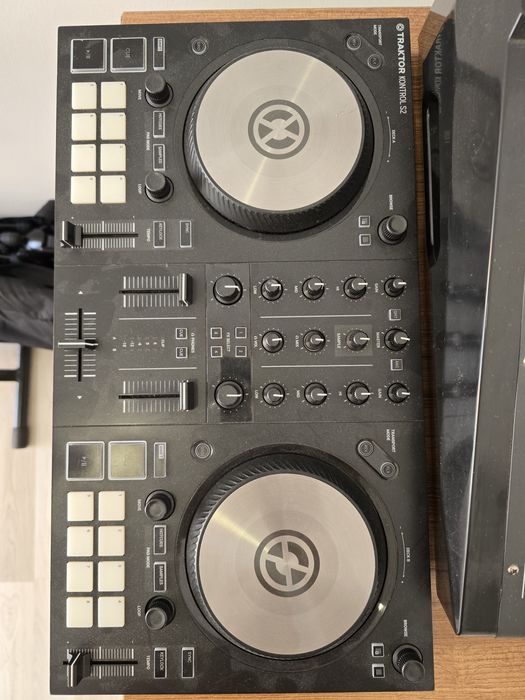 Vând urgent echipament audio