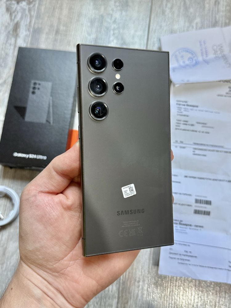 Samsung Galaxy S24 Ultra 256 GB 12 GB Ram  Отличен и Гаранционен