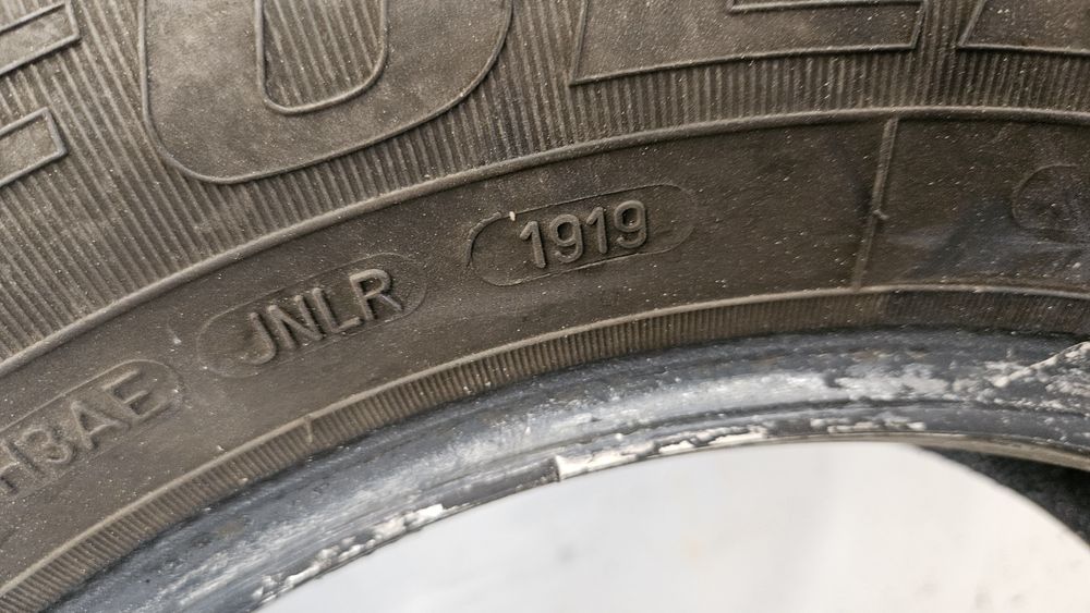 2бр гуми 195 65 15 фулда