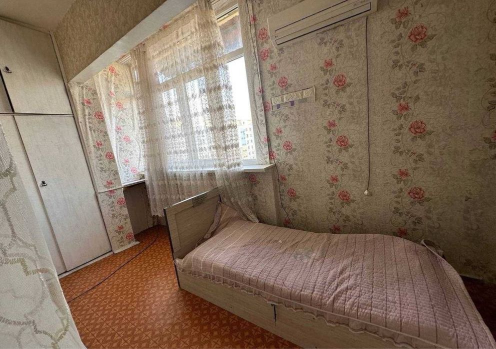 Бобура 2/8/9 Срочно мебель+техника 60квм