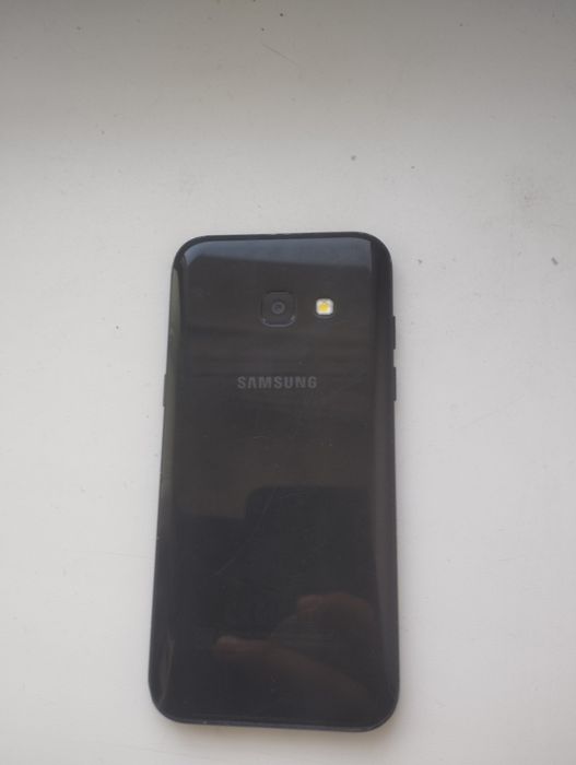 Самсунг А3 срочна