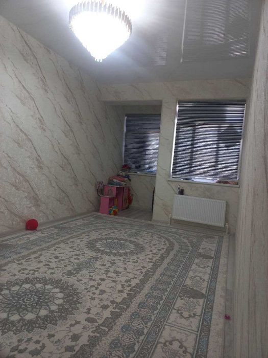 Срочно 1 хонали квартира сотилади эски ЦУМ