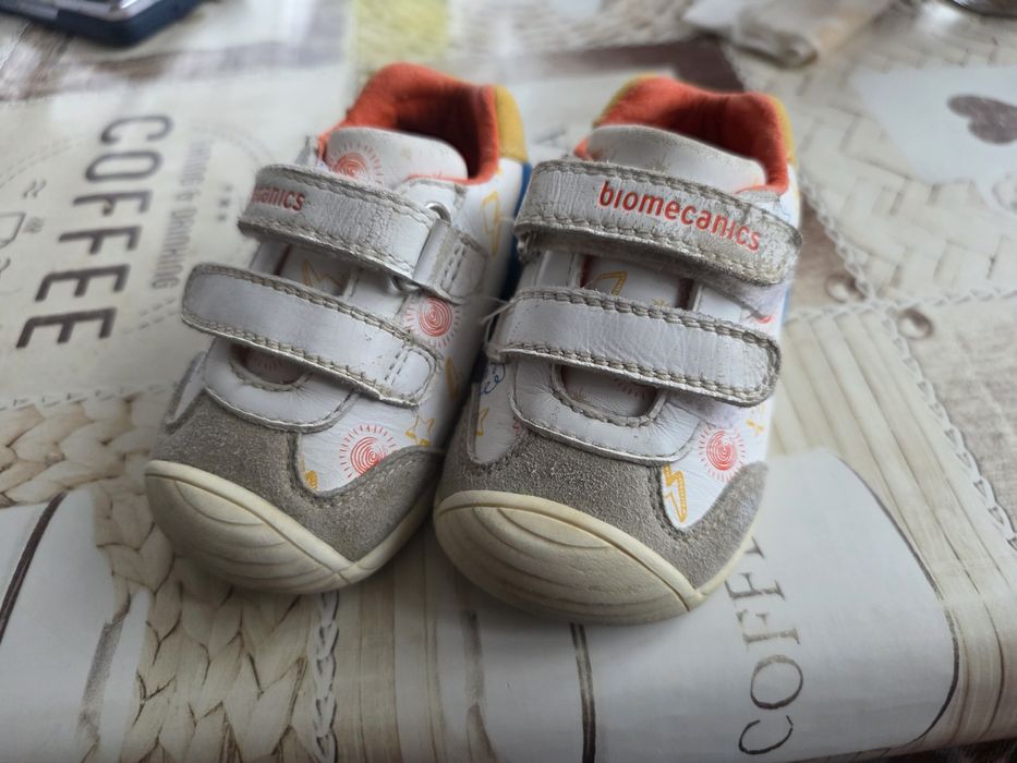Обувки biomecanics