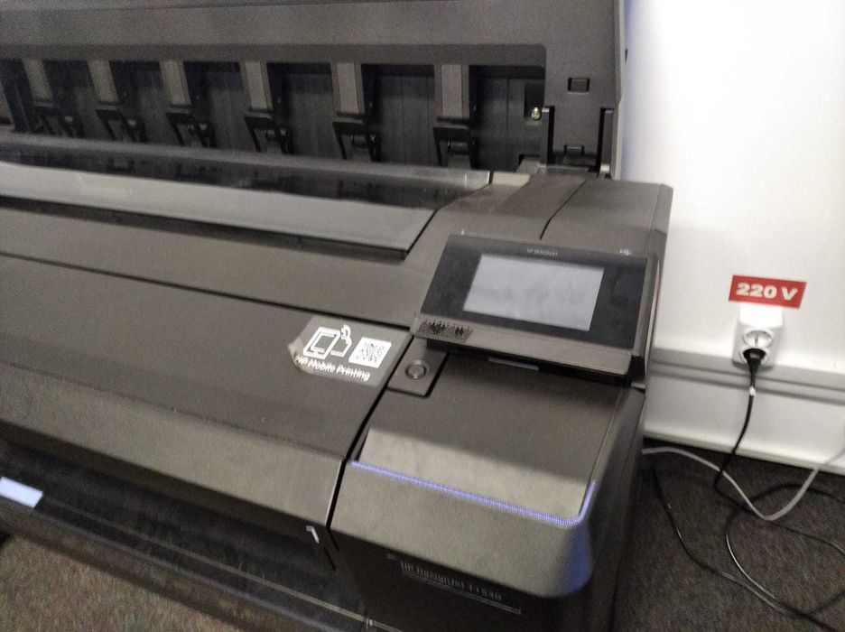 Imprimanta format mare DesignJet T1530