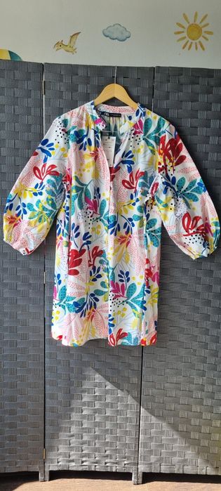 Rochita de vara cu motive florale masura XL Zara