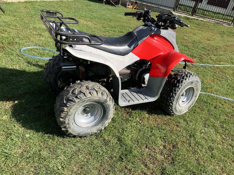 Vand sau schimb Atv-uri de 80 si 125cc