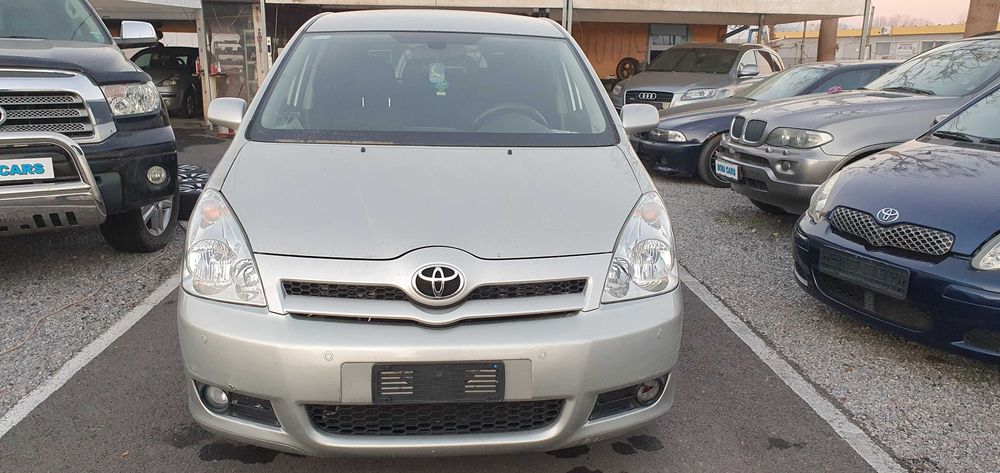 Тойота корола версо за части